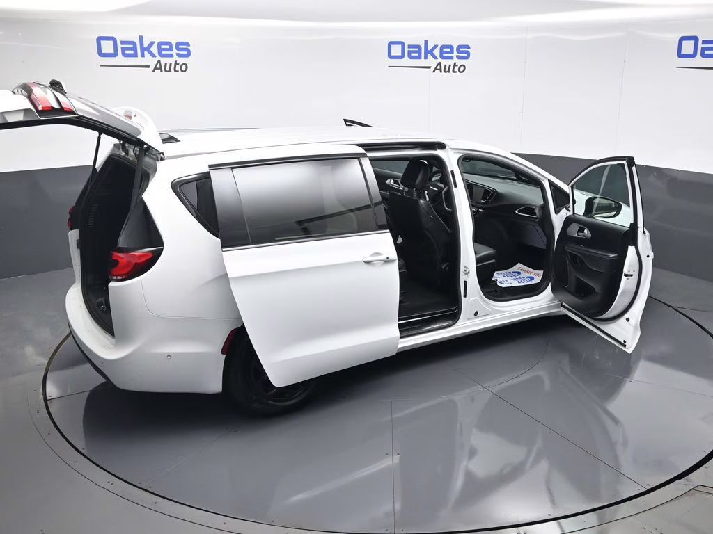 2024 Bright White Clearcoat Chrysler Pacifica Hybrid Select FWD Van
