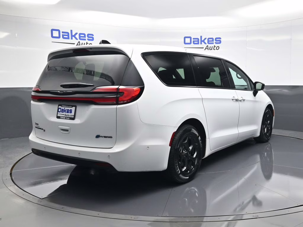 2024 Bright White Clearcoat Chrysler Pacifica Hybrid Select FWD Van