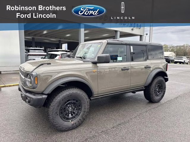 2026 Gray Ford Bronco Badlands 4X4 SUV