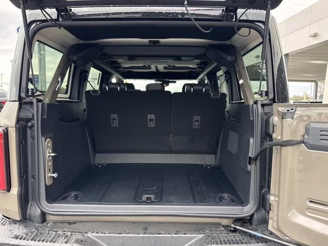 2026 Gray Ford Bronco Badlands 4X4 SUV