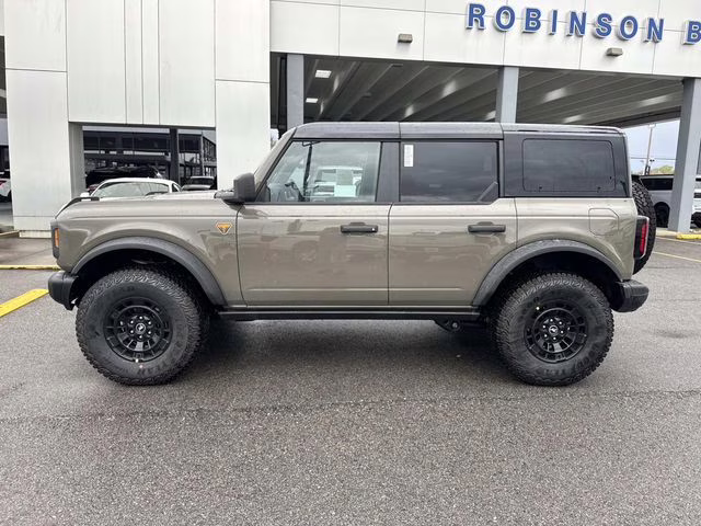 2026 Gray Ford Bronco Badlands 4X4 SUV