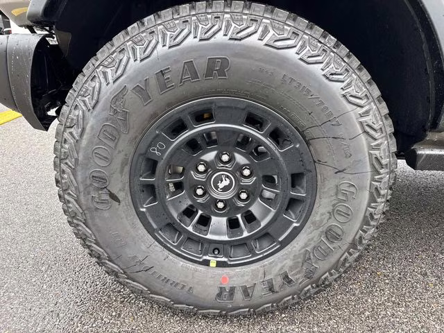 2026 Gray Ford Bronco Badlands 4X4 SUV