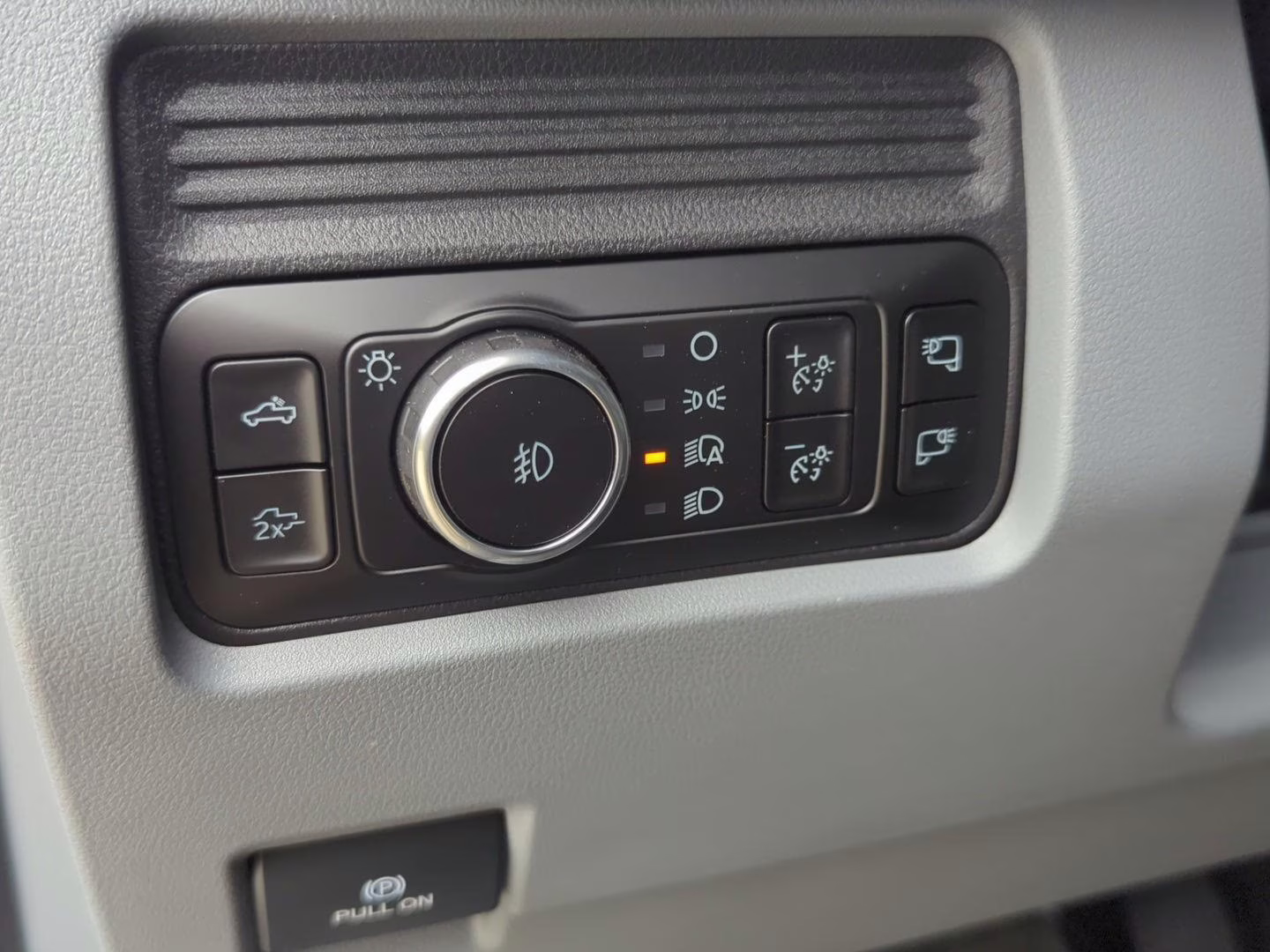 2026 Carbonized Gray Ford Super Duty F-350 SRW XLT 4X4 Truck