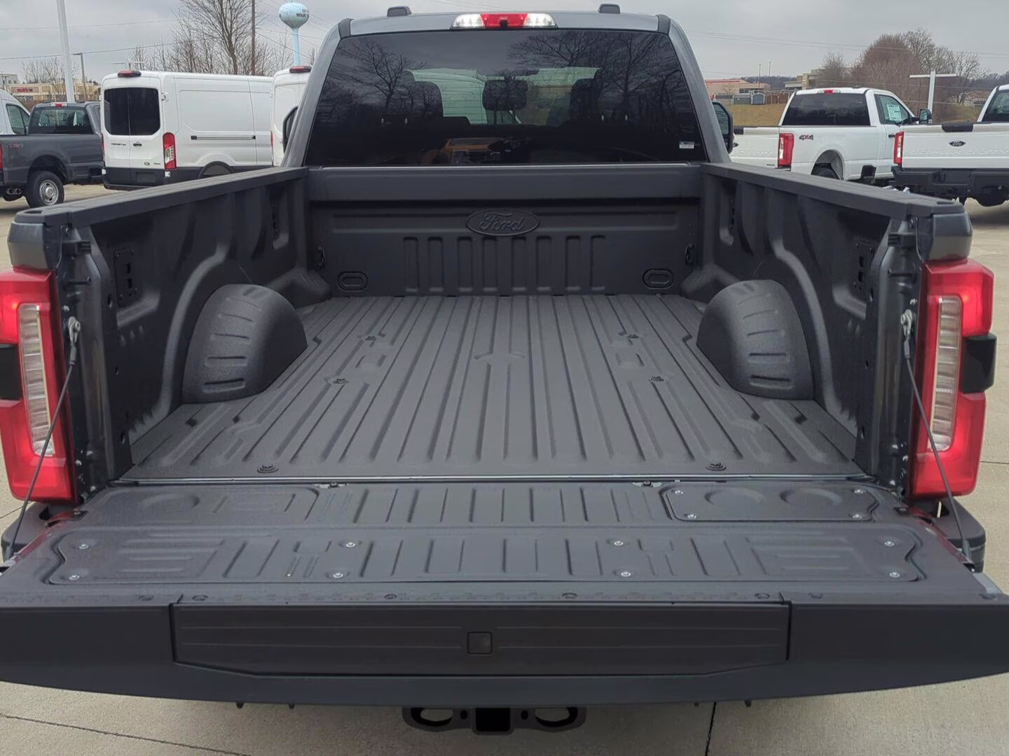 2026 Carbonized Gray Ford Super Duty F-350 SRW XLT 4X4 Truck