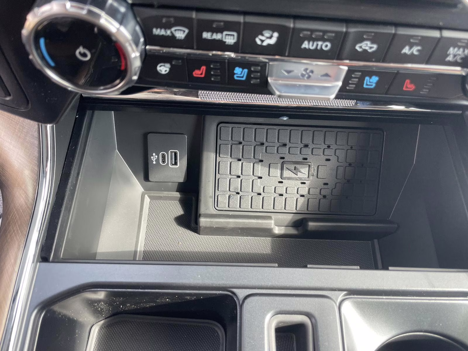 2026 Carbonized Gray/Marsh Gray Ford F-150 King Ranch 4X4 Truck