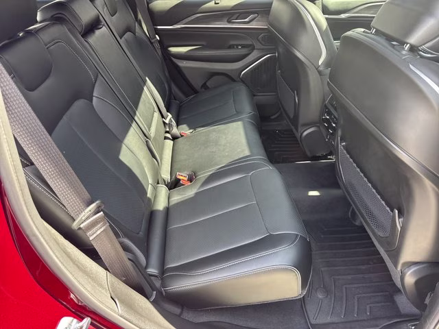 2025 Velvet Red Pearlcoat Jeep Grand Cherokee Overland 4X4 SUV
