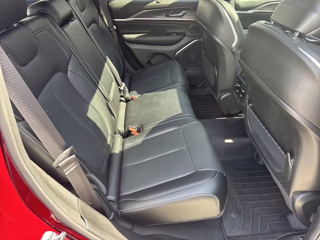 2025 Velvet Red Pearlcoat Jeep Grand Cherokee Overland 4X4 SUV