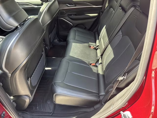 2025 Velvet Red Pearlcoat Jeep Grand Cherokee Overland 4X4 SUV