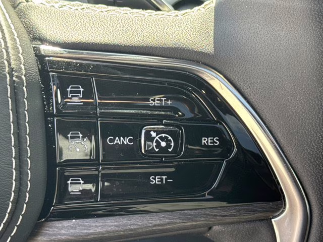 2025 Velvet Red Pearlcoat Jeep Grand Cherokee Overland 4X4 SUV