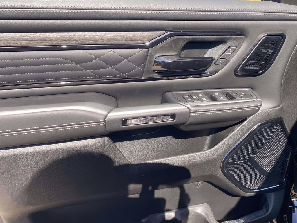 2026 Diamond Black Crystal Pearlcoat Ram 1500 Limited 4X4 Truck