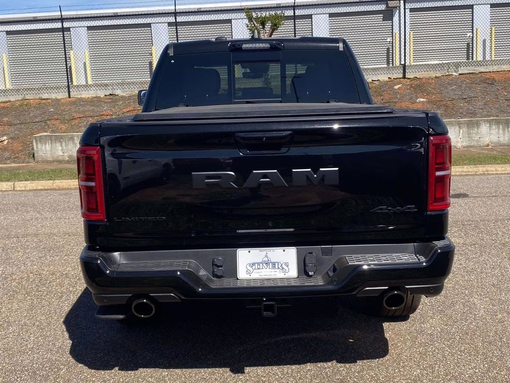 2026 Diamond Black Crystal Pearlcoat Ram 1500 Limited 4X4 Truck