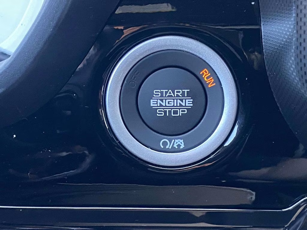 2026 Diamond Black Crystal Pearlcoat Ram 1500 Limited 4X4 Truck