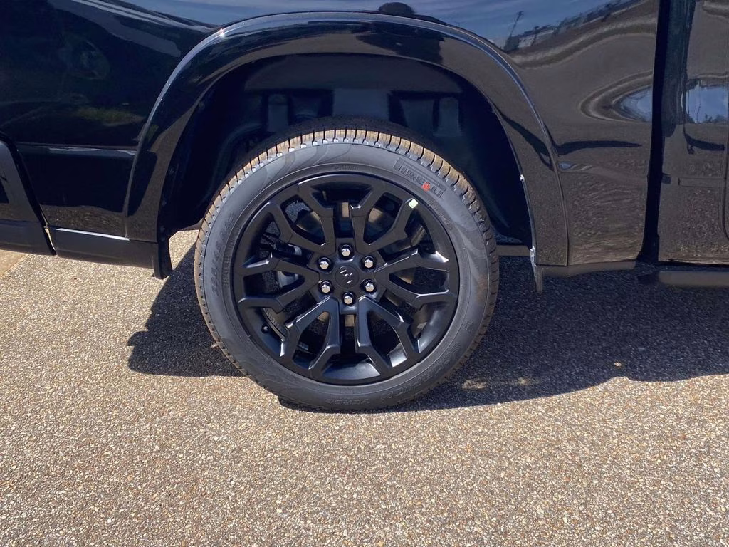 2026 Diamond Black Crystal Pearlcoat Ram 1500 Limited 4X4 Truck