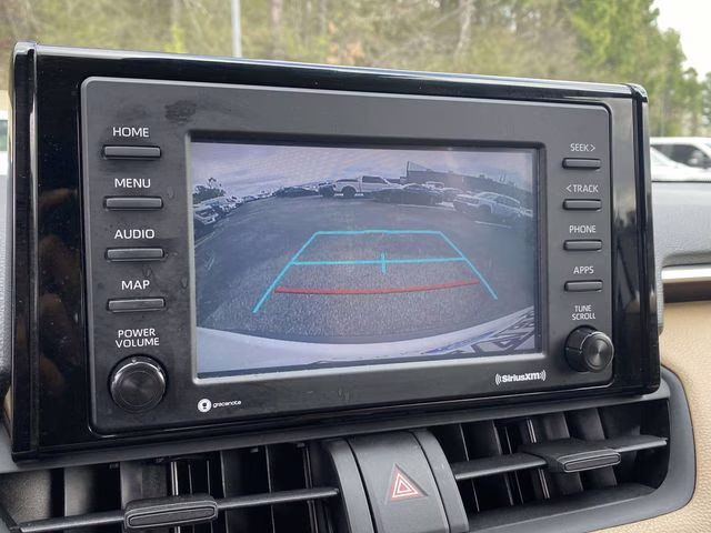 2020 Super White Toyota RAV4 Hybrid LE AWD SUV