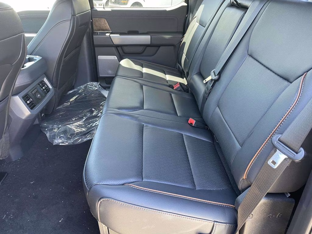 2026 Agate Black Metallic Ford Super Duty F-250 SRW Lariat 4X4 Truck