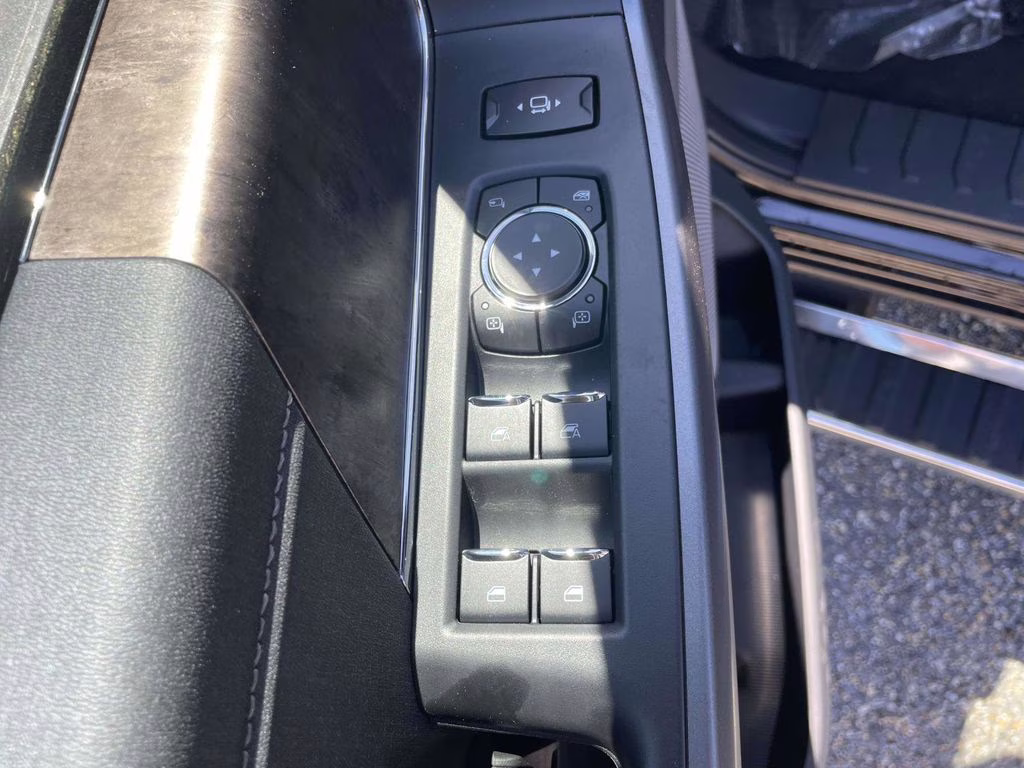 2026 Agate Black Metallic Ford Super Duty F-250 SRW Lariat 4X4 Truck