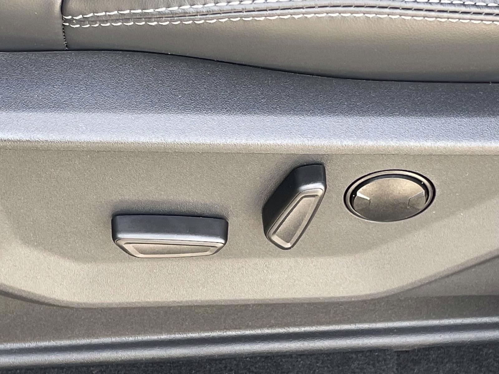 2026 Dark Matter Gray Metallic Ford Expedition Max Platinum 4X4 SUV