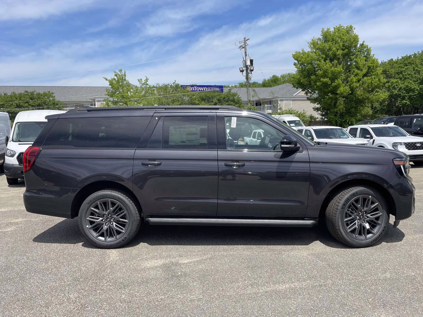 2026 Dark Matter Gray Metallic Ford Expedition Max Platinum 4X4 SUV