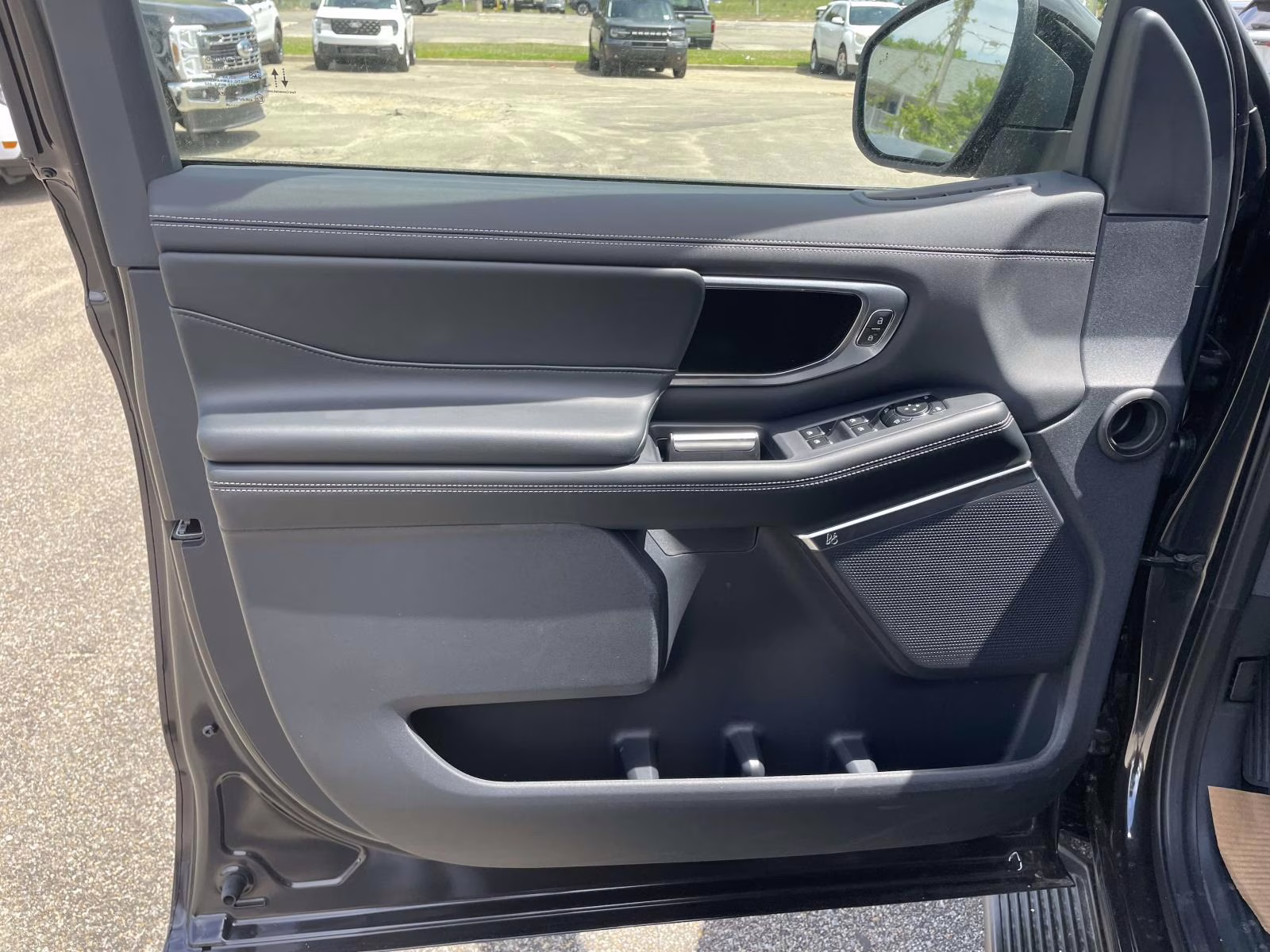 2026 Dark Matter Gray Metallic Ford Expedition Max Platinum 4X4 SUV