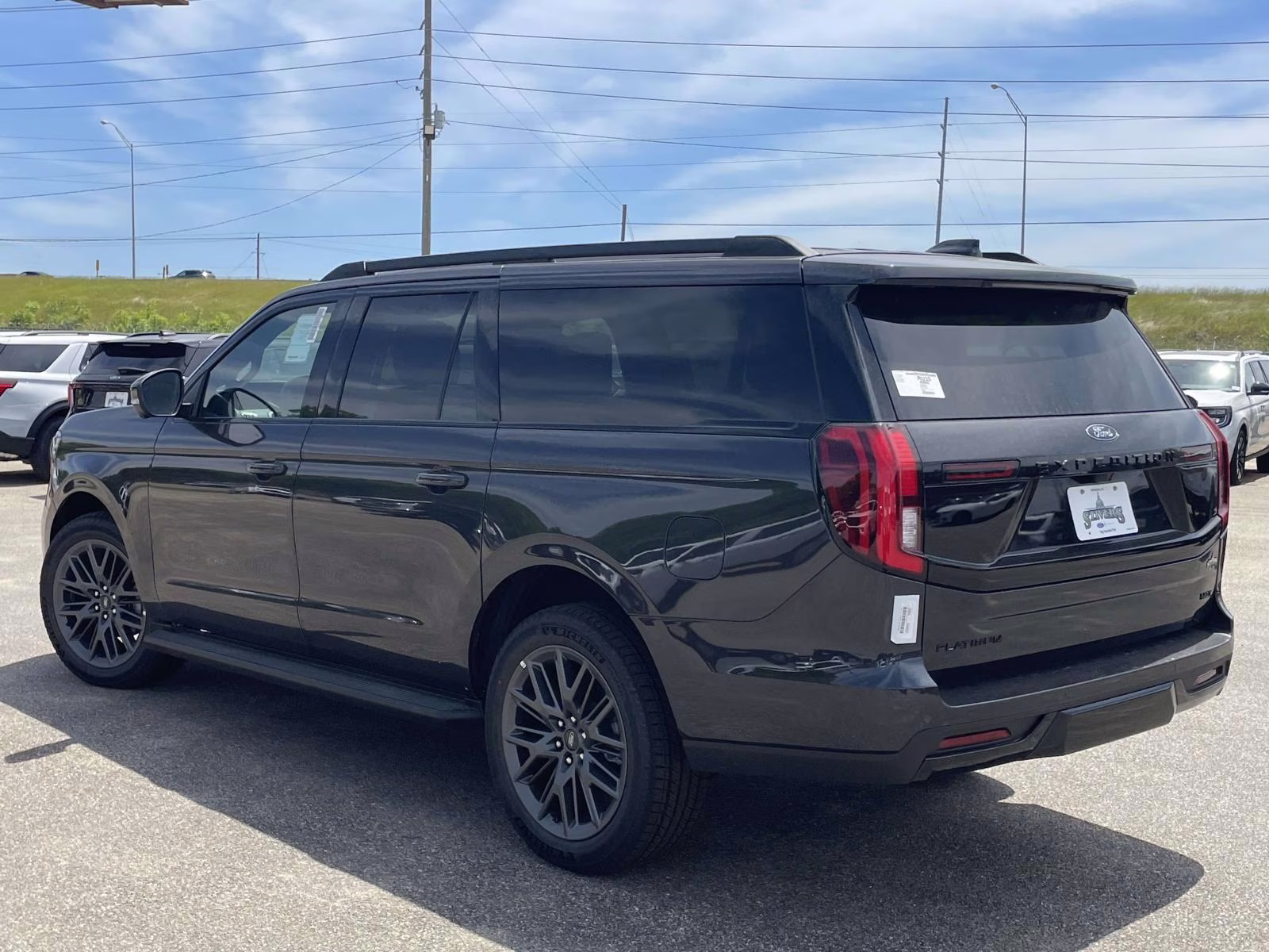 2026 Dark Matter Gray Metallic Ford Expedition Max Platinum 4X4 SUV