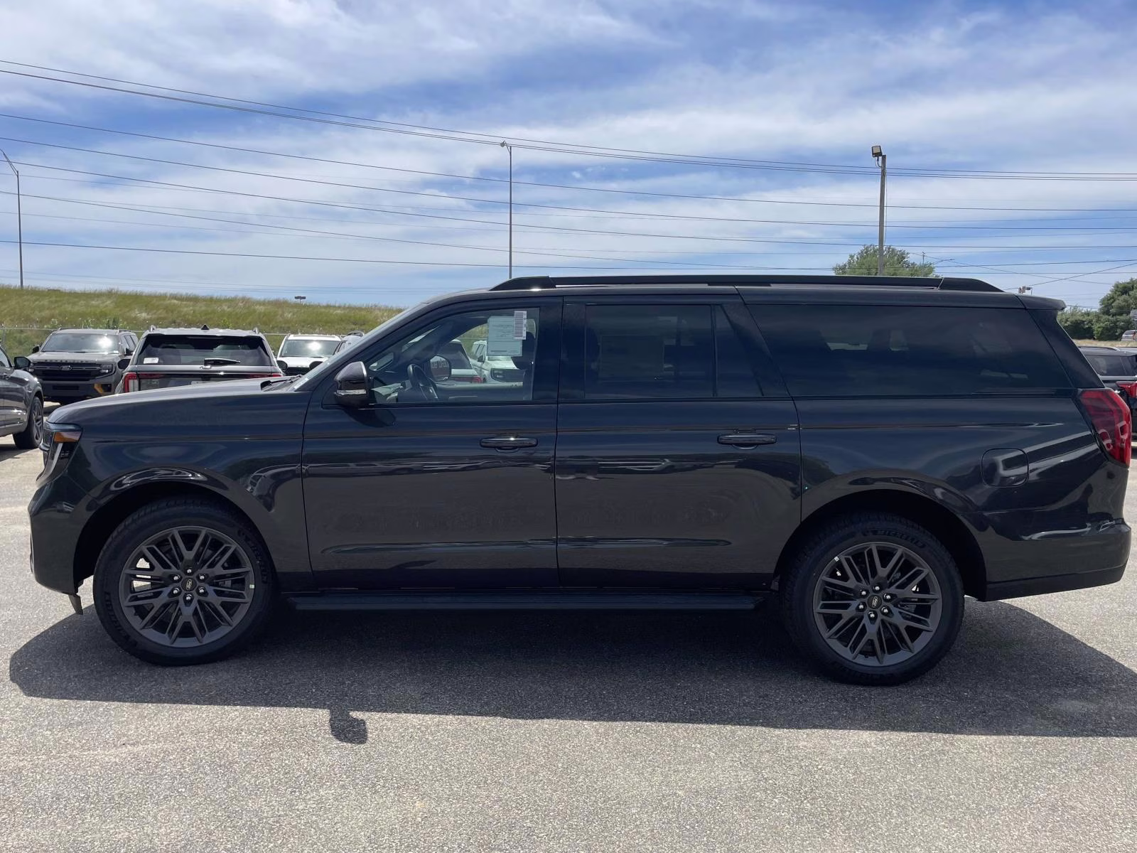 2026 Dark Matter Gray Metallic Ford Expedition Max Platinum 4X4 SUV