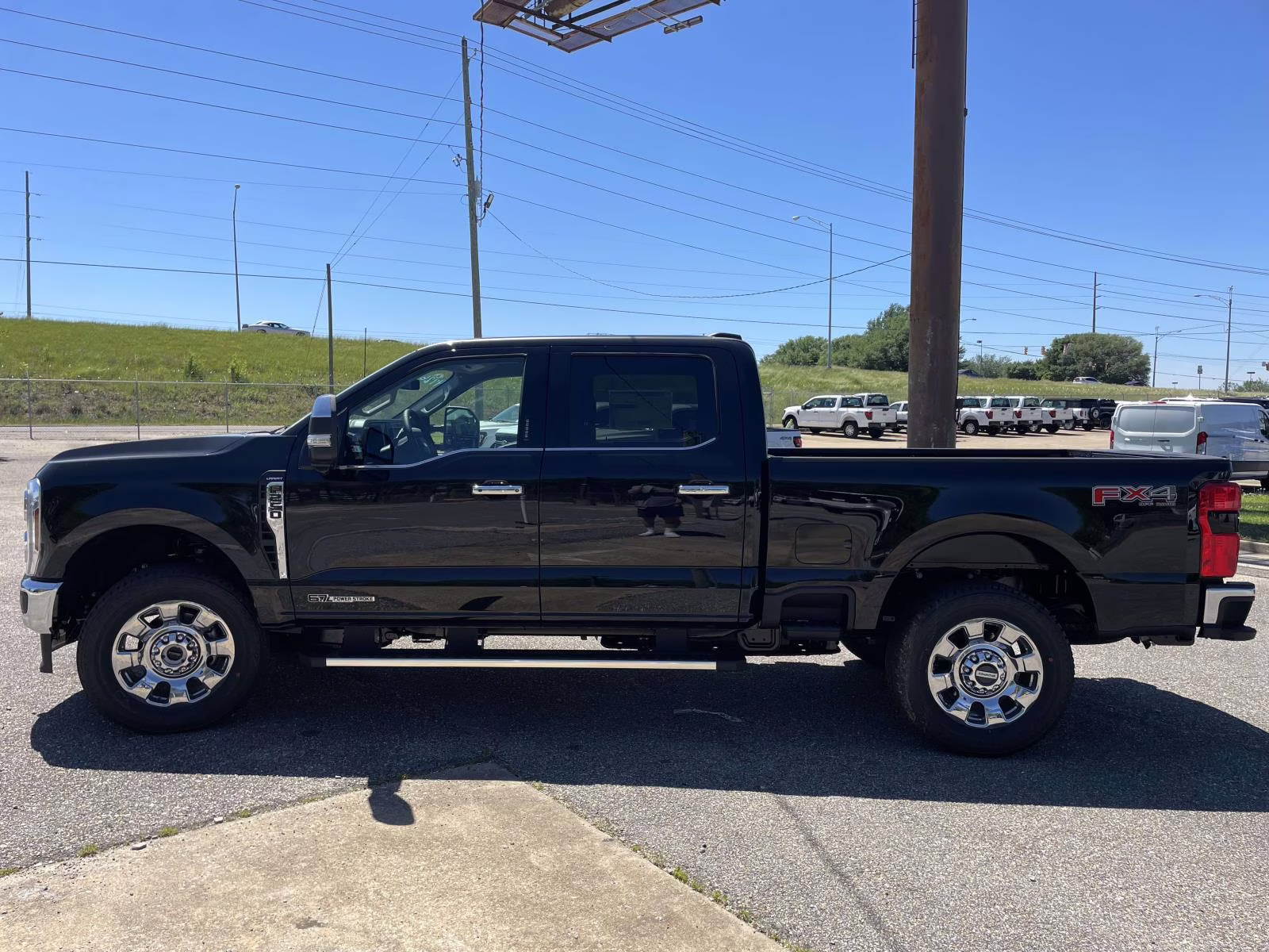 2026 Agate Black Metallic Ford Super Duty F-250 SRW Lariat 4X4 Truck