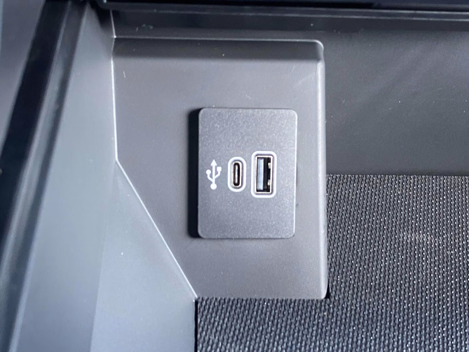 2026 Silver Metallic Ford F-150 Lariat 4X4 Truck