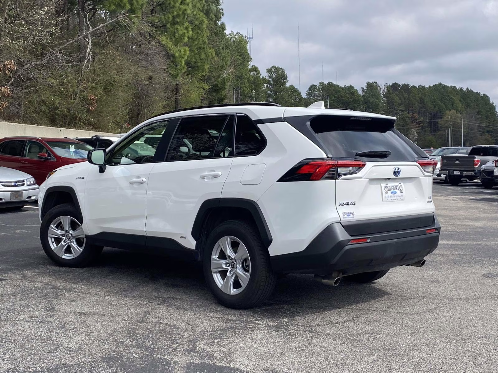 2020 Super White Toyota RAV4 Hybrid LE AWD SUV