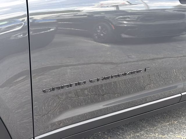 2026 Baltic Gray Metallic Clearcoat Jeep Grand Cherokee Limited 4X4 SUV