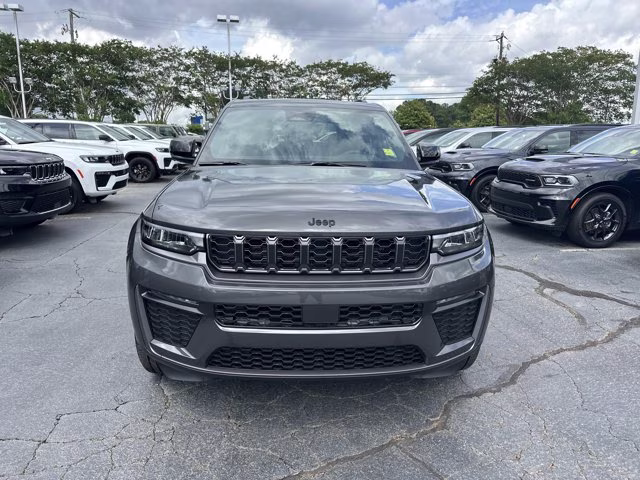 2026 Baltic Gray Metallic Clearcoat Jeep Grand Cherokee Limited 4X4 SUV