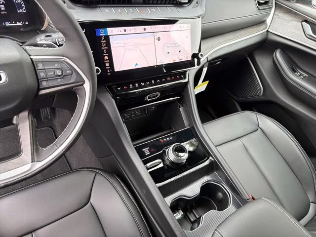 2026 Baltic Gray Metallic Clearcoat Jeep Grand Cherokee Limited 4X4 SUV