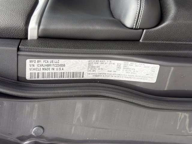 2026 Baltic Gray Metallic Clearcoat Jeep Grand Cherokee Limited 4X4 SUV