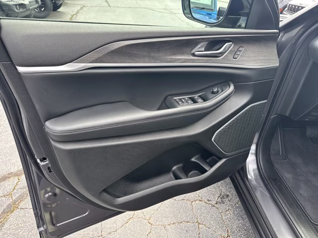 2026 Baltic Gray Metallic Clearcoat Jeep Grand Cherokee Limited 4X4 SUV
