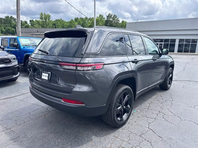 2026 Baltic Gray Metallic Clearcoat Jeep Grand Cherokee Limited 4X4 SUV