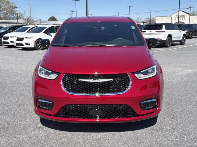 2026 Red Hot Pearlcoat Chrysler Pacifica Select FWD Van
