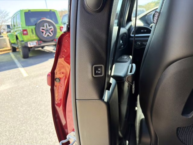 2026 Red Hot Pearlcoat Chrysler Pacifica Select FWD Van