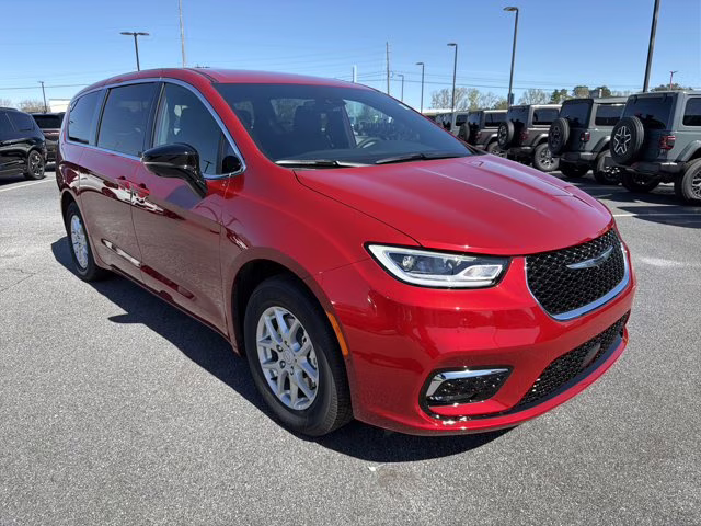 2026 Red Hot Pearlcoat Chrysler Pacifica Select FWD Van