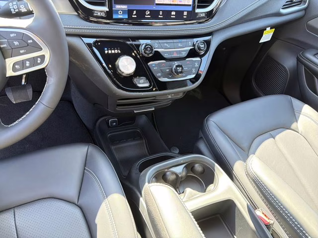 2026 Red Hot Pearlcoat Chrysler Pacifica Select FWD Van