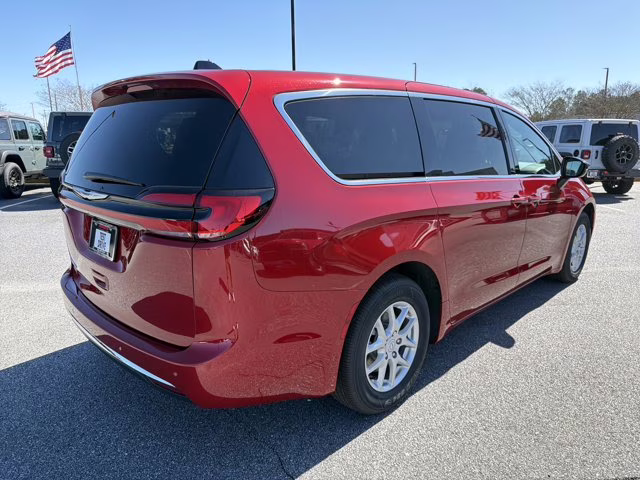 2026 Red Hot Pearlcoat Chrysler Pacifica Select FWD Van