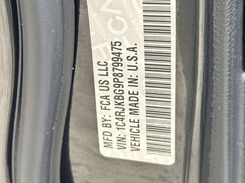 2023 Rocky Mountain Pearlcoat Jeep Grand Cherokee L Limited 4X4 SUV