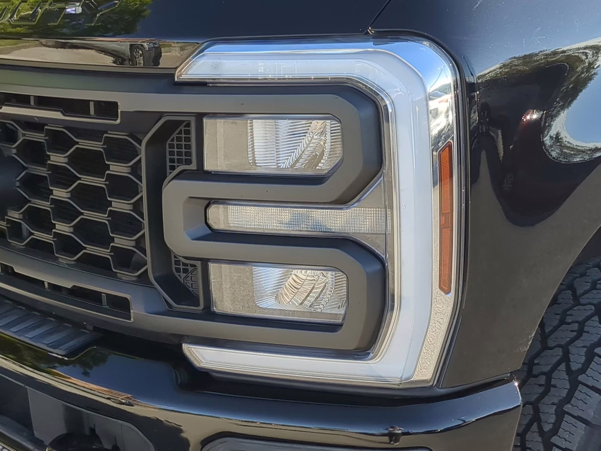 2024 Agate Black Metallic Ford Super Duty F-250 SRW XL Crew Cab Pickup 4X4 Truck