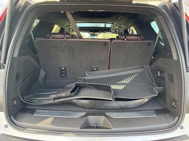 2023 Crystal White Tricoat Cadillac Escalade V-Series AWD SUV