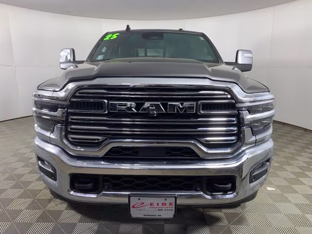 2025 Granite Crystal Metallic Clearcoat Ram 3500 Laramie 4X4 Truck