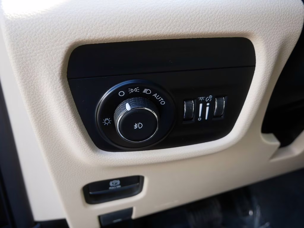 2023 Ember Pearlcoat Jeep Grand Cherokee L Limited 4X4 SUV