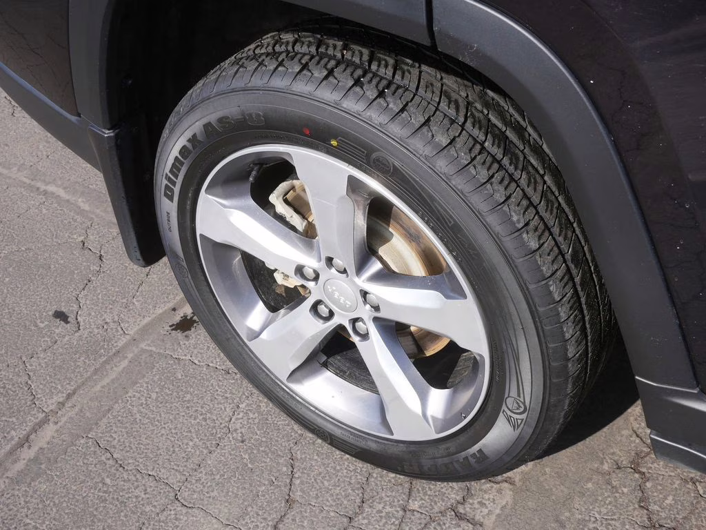 2023 Ember Pearlcoat Jeep Grand Cherokee L Limited 4X4 SUV