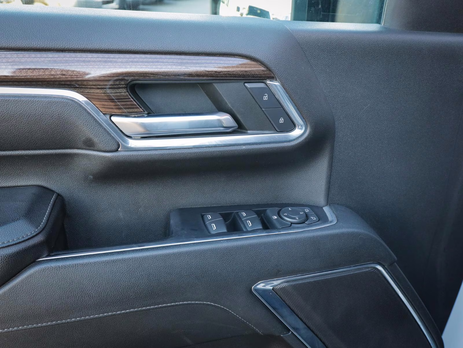 2024 Summit White Chevrolet Silverado 2500HD LT 4X4 Truck