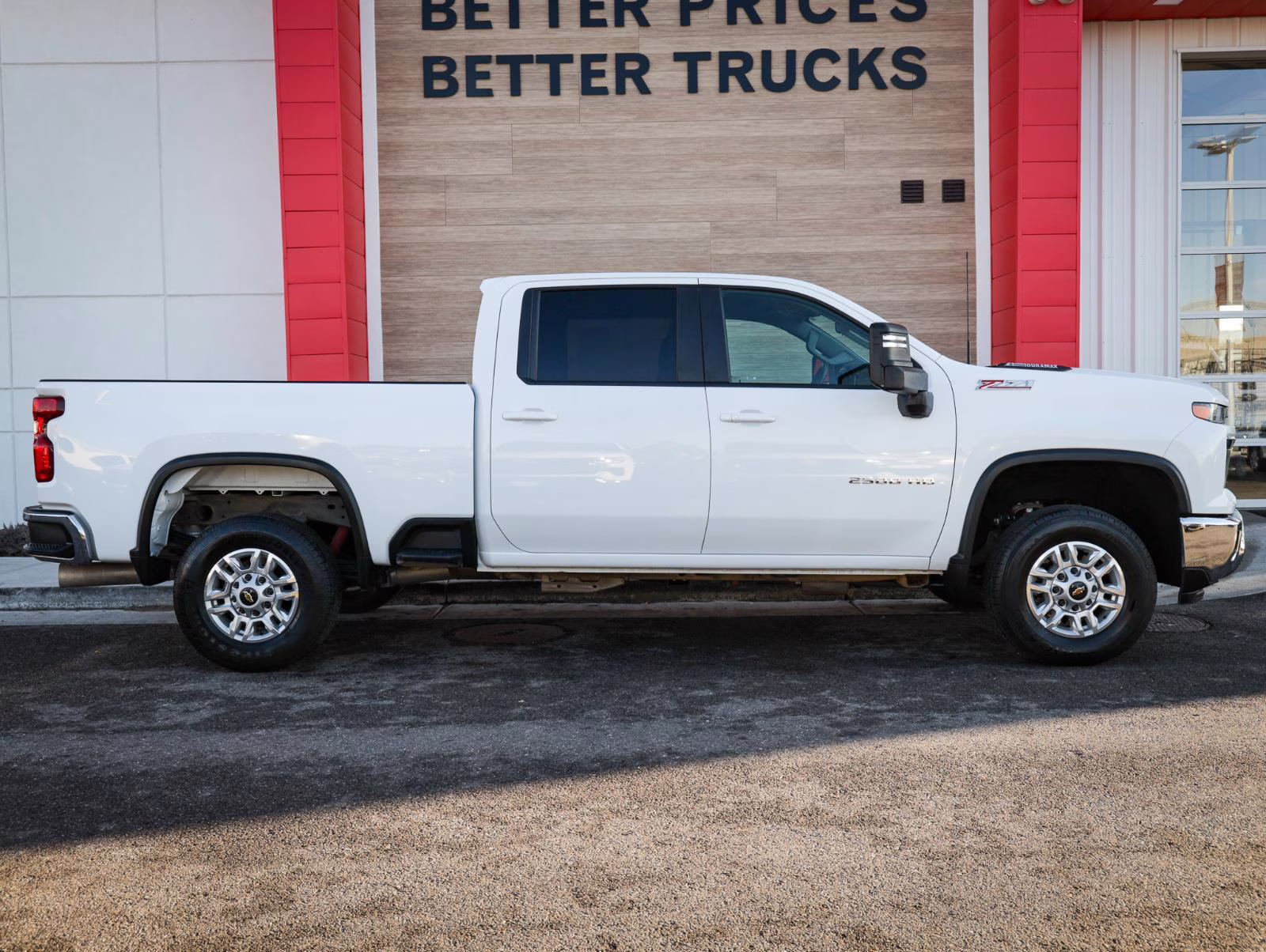 2024 Summit White Chevrolet Silverado 2500HD LT 4X4 Truck