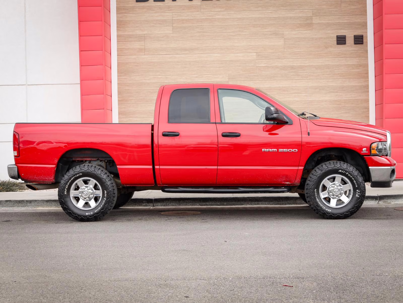 2003 RED Dodge Ram 2500 ST 4X4 Truck