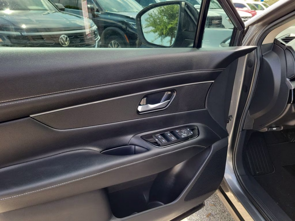 2025 Gun Metallic Nissan Murano SV FWD SUV