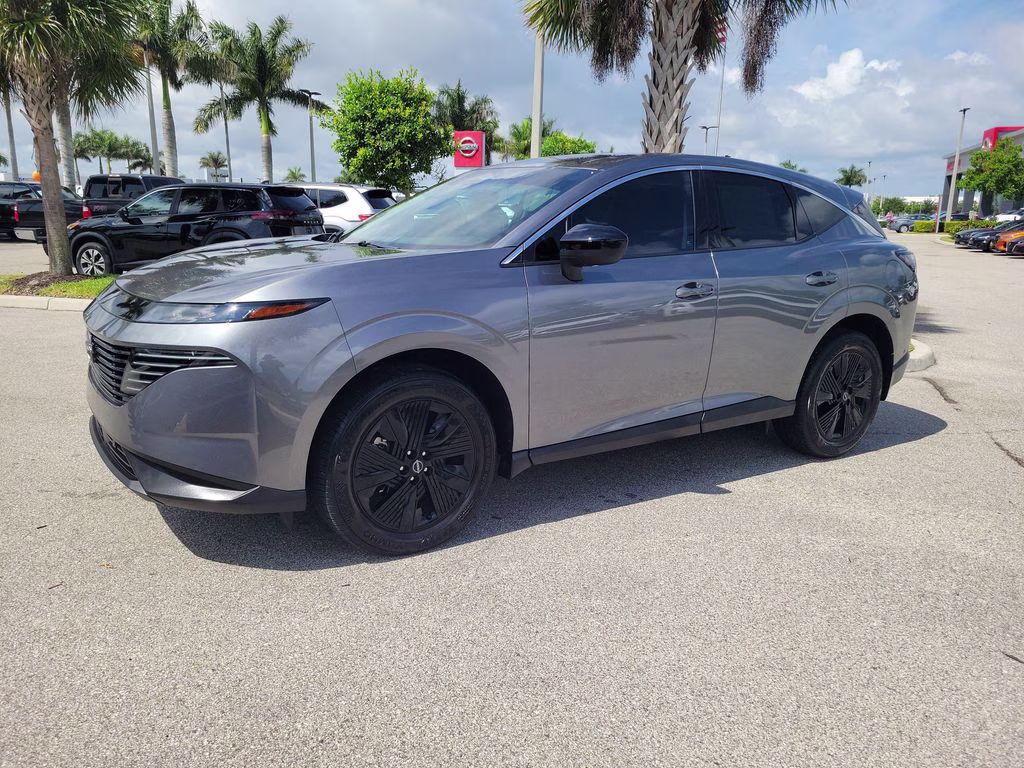 2025 Gun Metallic Nissan Murano SV FWD SUV